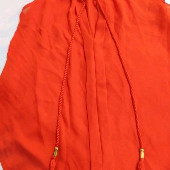 Vibrant Sleeveless Red Tank Top - Picture 2 of 8